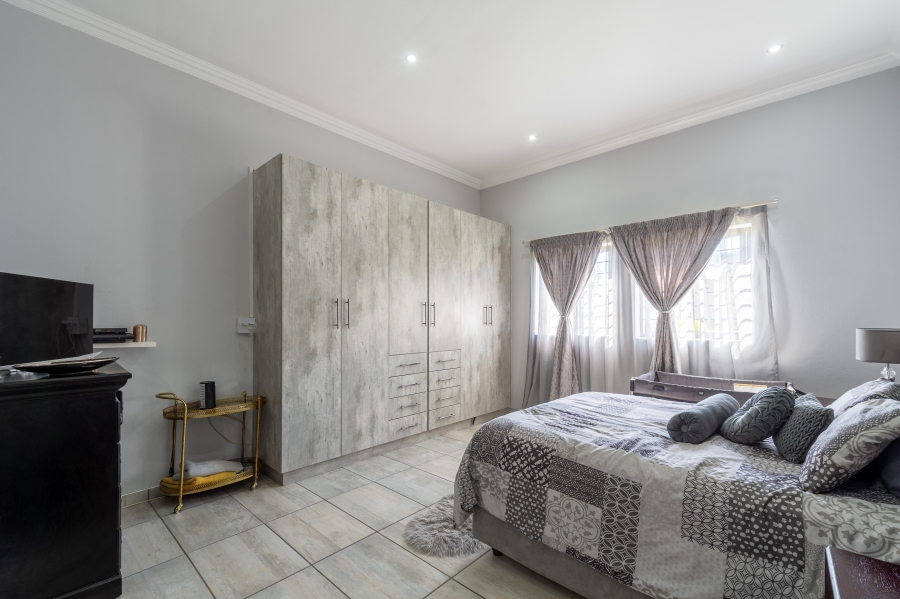 3 Bedroom Property for Sale in Geelhoutpark North West
